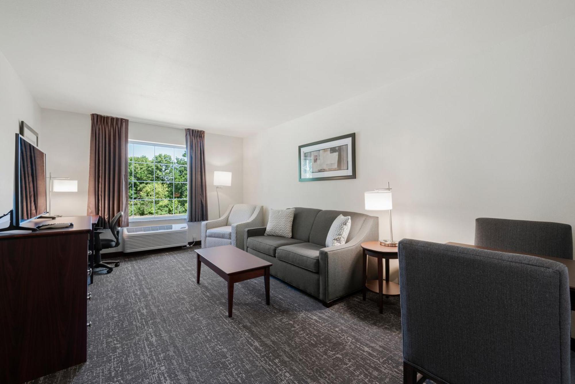 Cobblestone Hotel & Suites - Bellefontaine 外观 照片