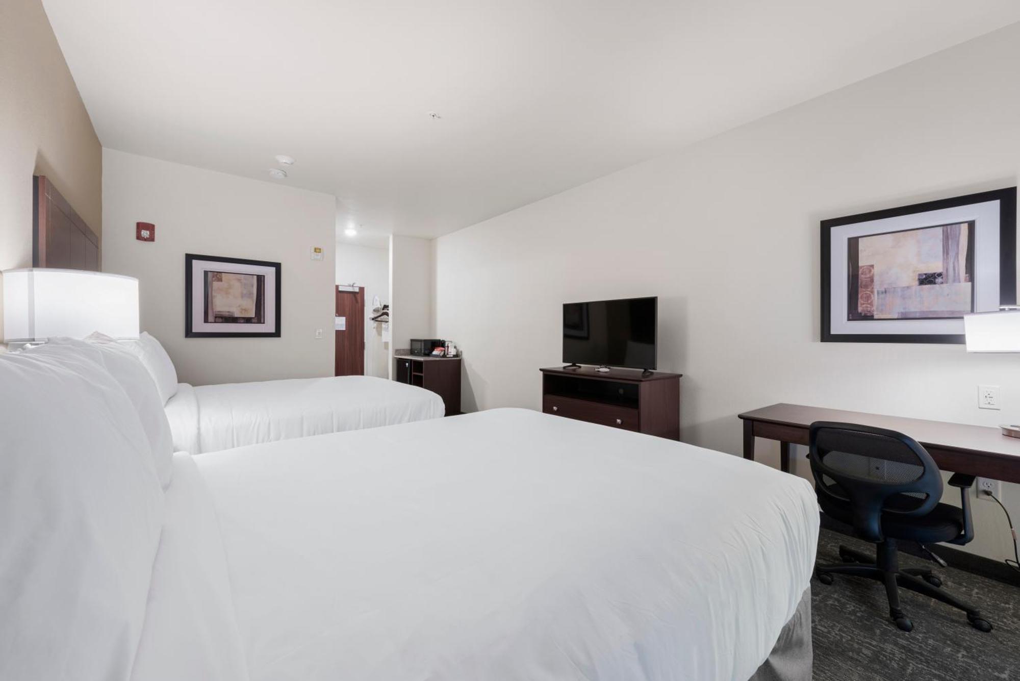 Cobblestone Hotel & Suites - Bellefontaine 外观 照片