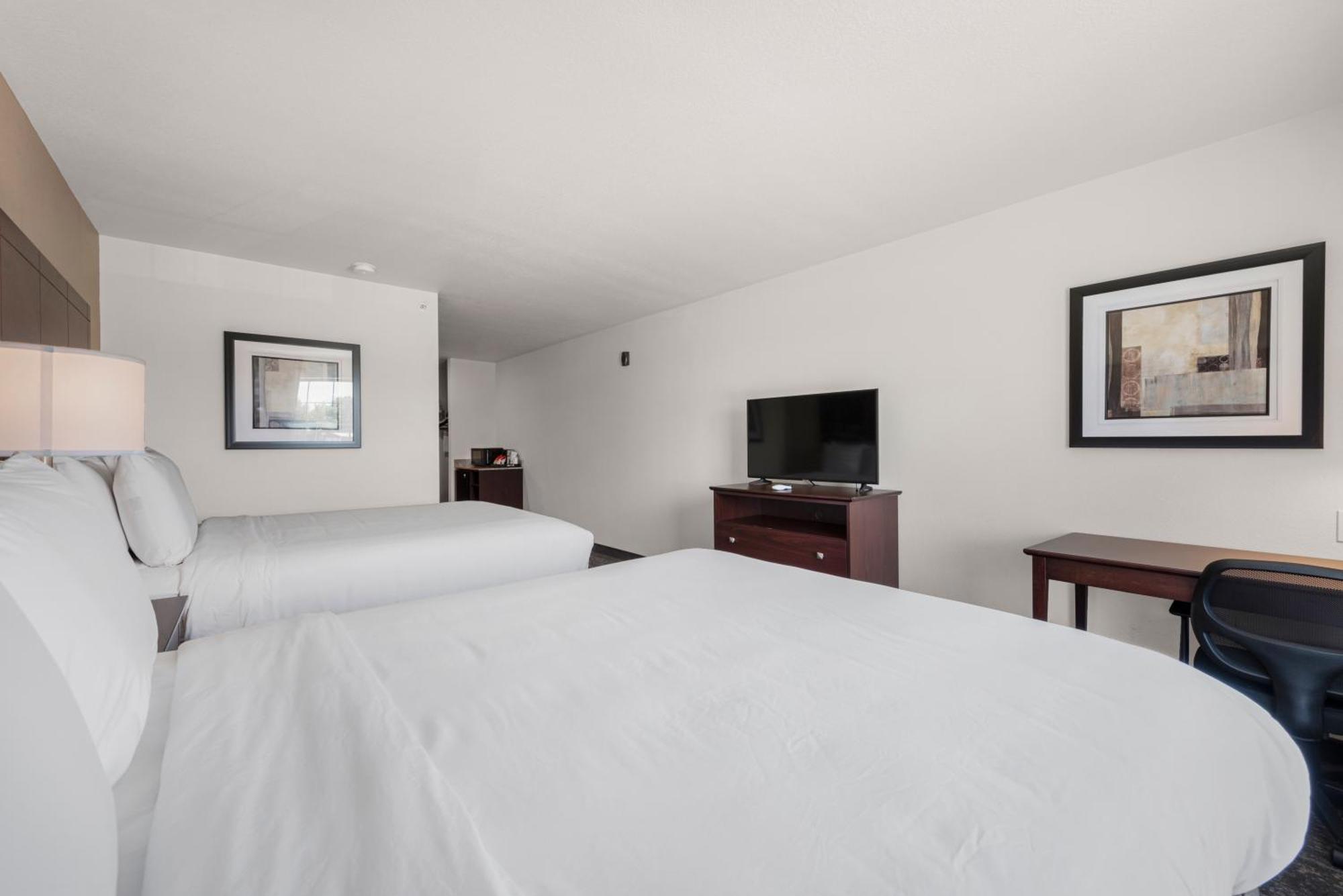 Cobblestone Hotel & Suites - Bellefontaine 外观 照片